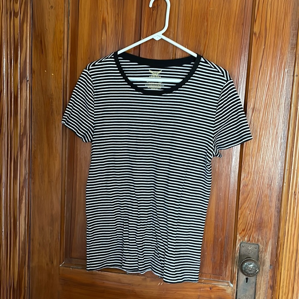 Black and white striped top XL